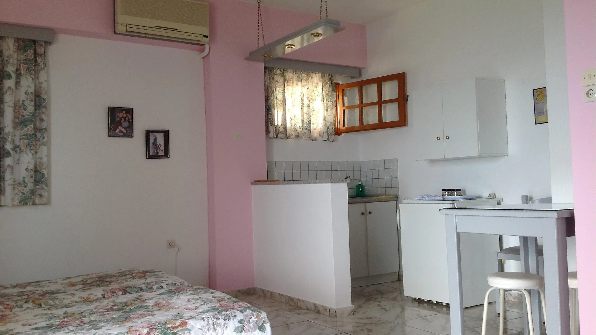 Travlos Studios Eleios-Pronnoi 3*,