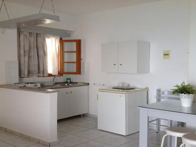 Travlos Studios Eleios-Pronnoi 3*,