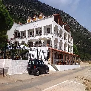 아파트호텔 Travlos Studios Eleios-Pronnoi